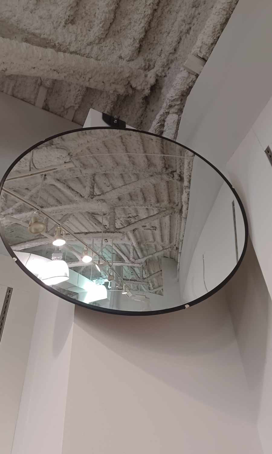 An installed security mirror.